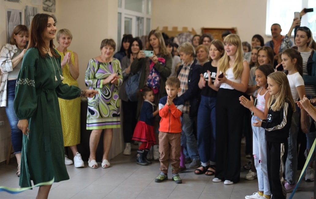 Юлія Кучеренко перерізала стрічку 