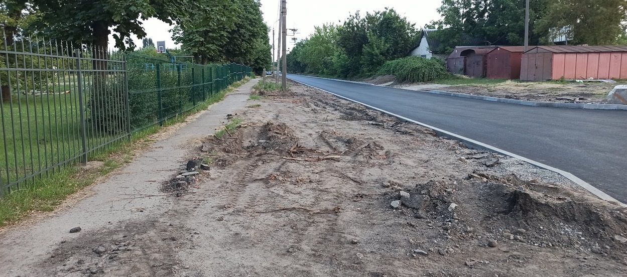 По вулиці Орлова вже укладено новенький асфальт