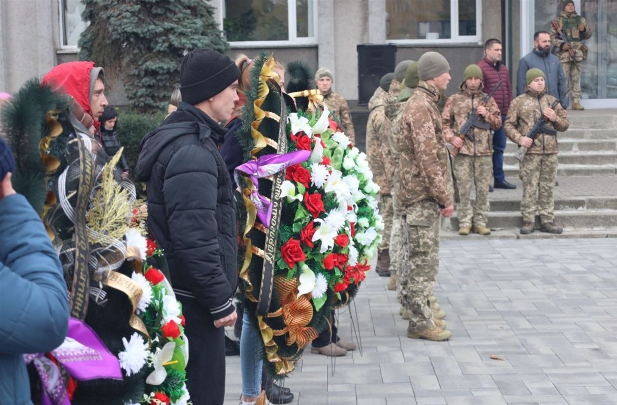 Прощання з захисником Іваном Подзігуном