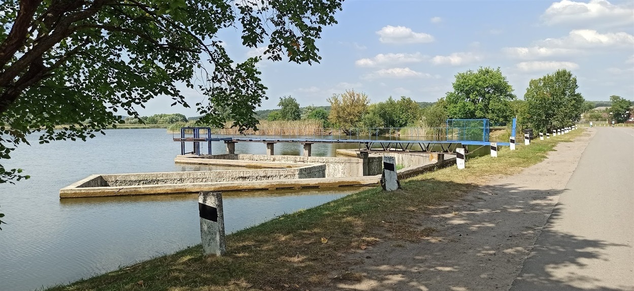 Ставок у центрі Белаклеї