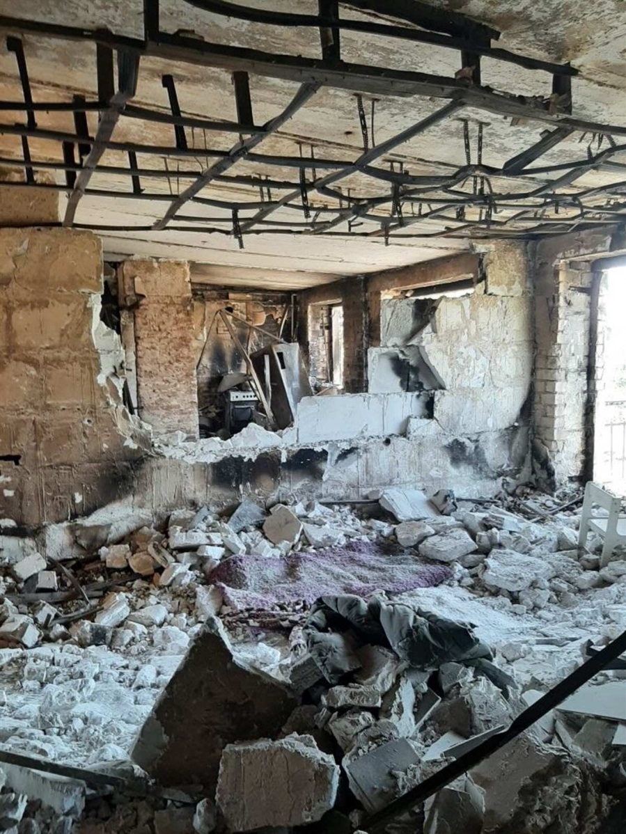 Такий вигляд мало зруйноване житло у будинку по провулку Стандартний, 6, поки його не зруйнували вщент. 