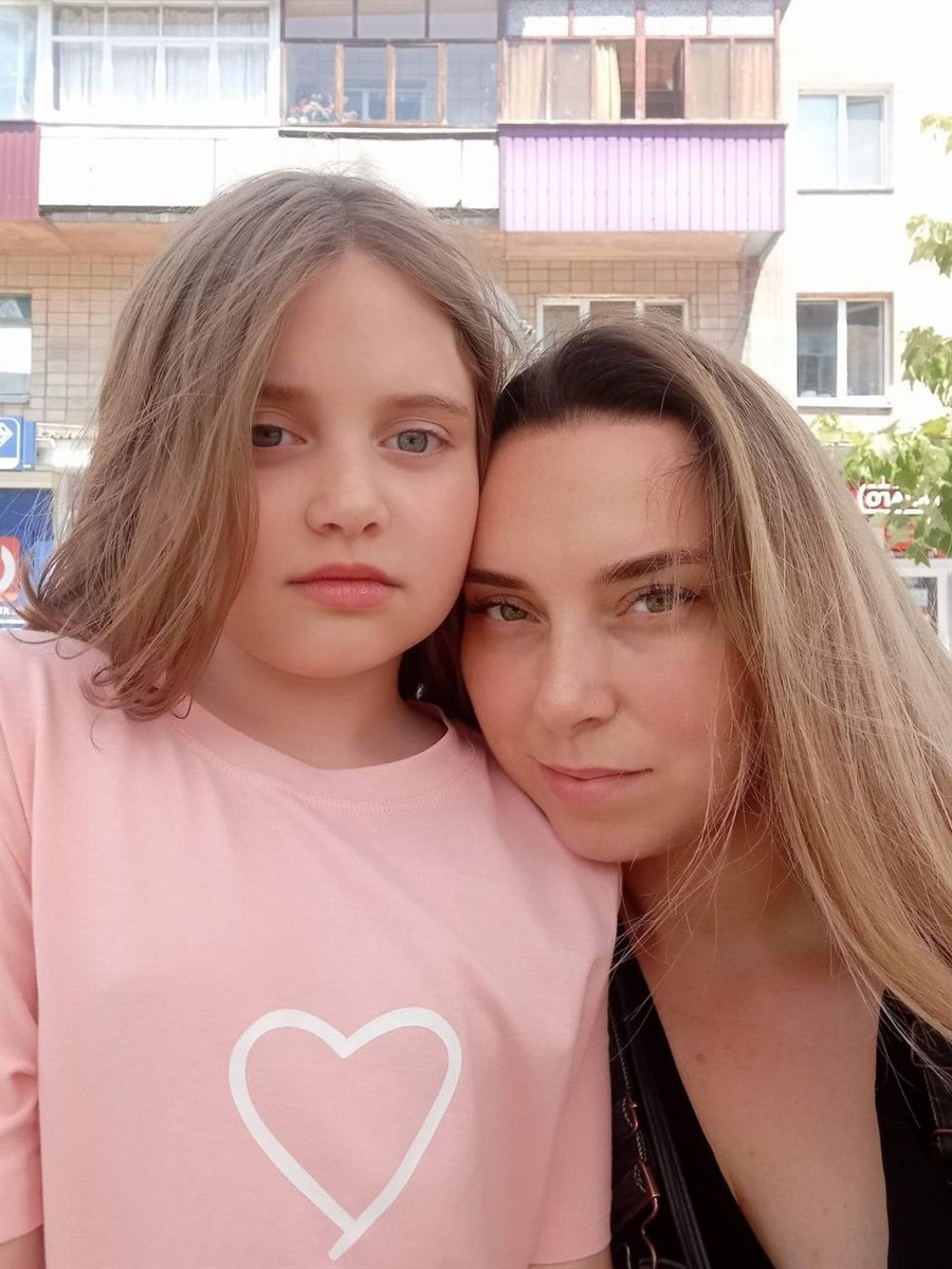 Надія з донькою