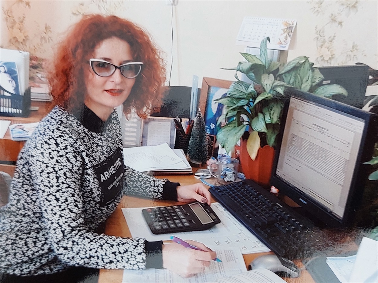 Вікторія на старій роботі