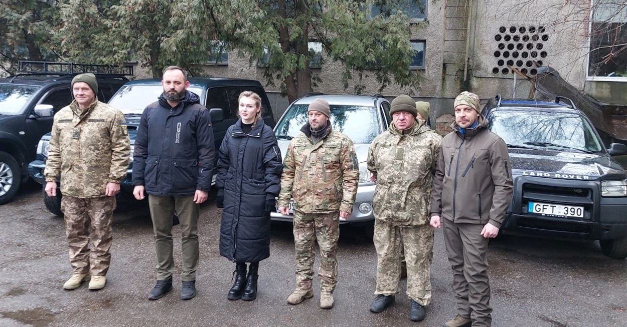 Передача автомобілів для ЗСУ