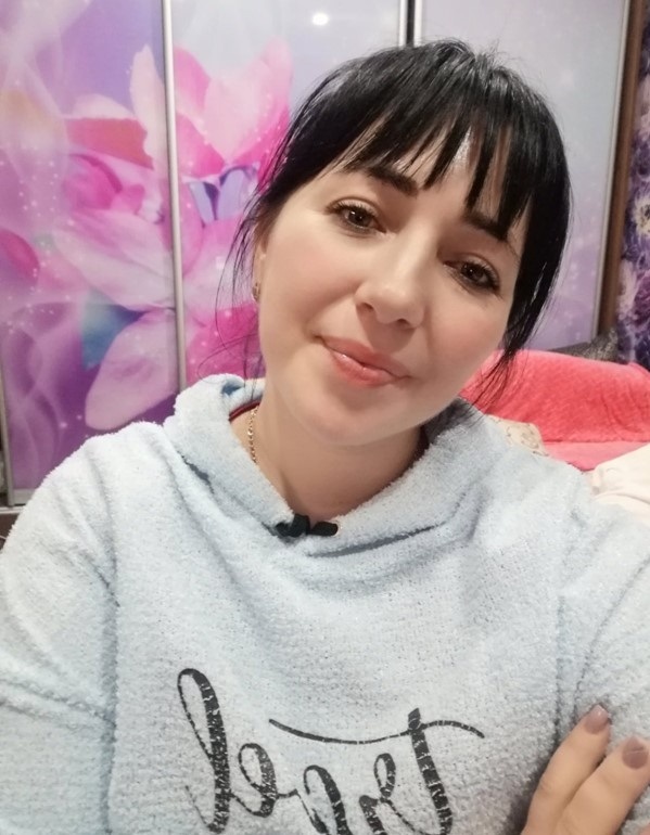Олена Сакутіна вдома, в мирному Білозерському